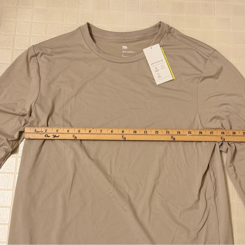 All In Motion Men's Tan Long Sleeve Shirt Size M - Picture 3 of 4